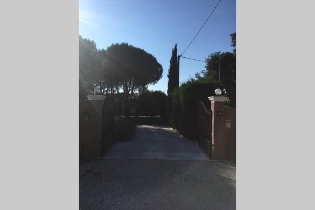 Gite 2 Pieces Au Calme Les Arcs-sur-Argens 외부 사진